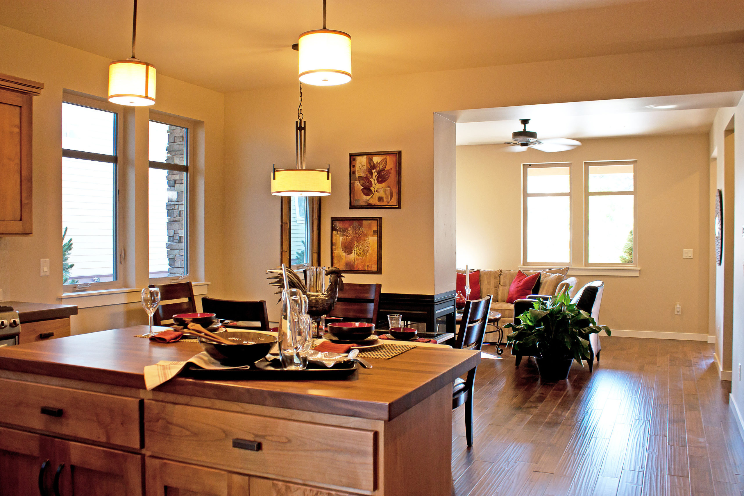 modern-home-interior-SBI-300275912 (1) modern-home-interior-SBI-300275912 (1)